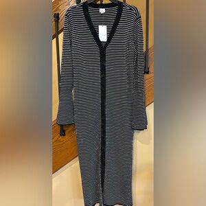 A New Dray Dress Full Button Front Bell Sleeves  Knit Black White SZ. Lg NWT